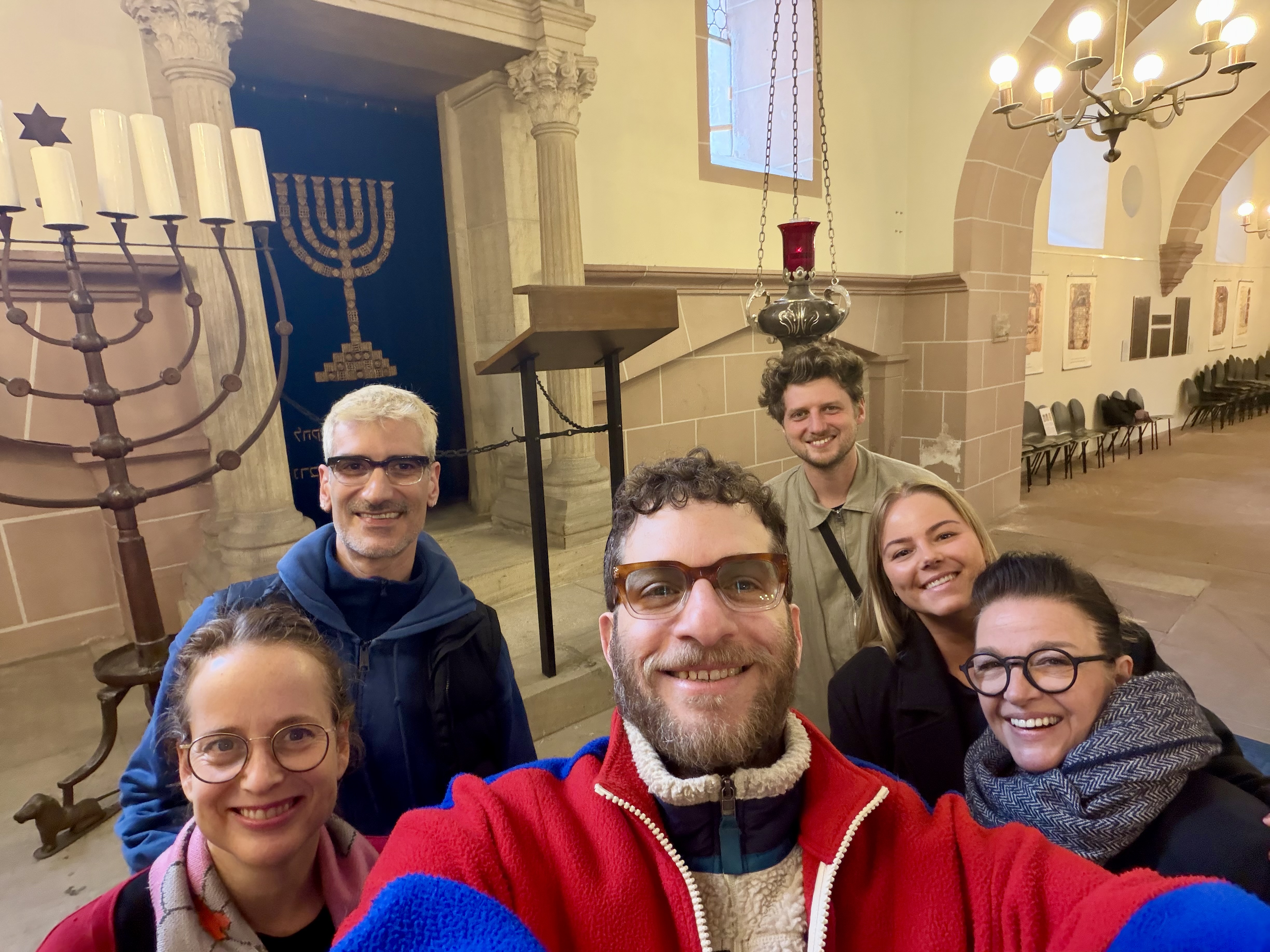 schum-air_fuehrung_worms_synagoge_1_c_schum-staedte_e.v..jpeg